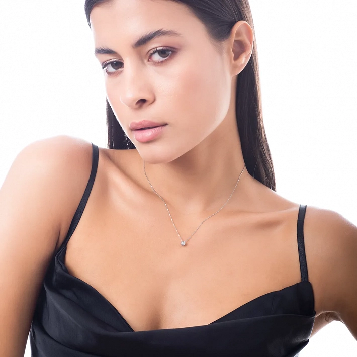 Oxzen ασημένιο κολιέ με στρογγυλό ζιργκόν