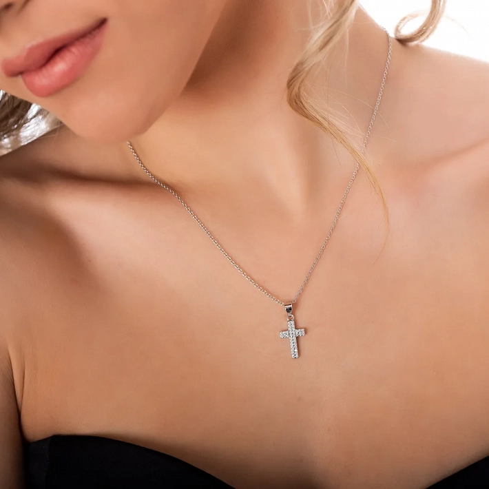 Oxzen κολιέ σταυρός ασημένιος με λευκά ζιργκόν