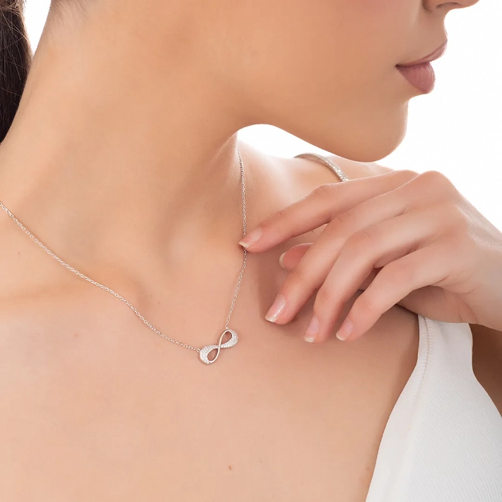 Oxzen ασημένιο κολιέ άπειρο με λευκά ζιργκόν