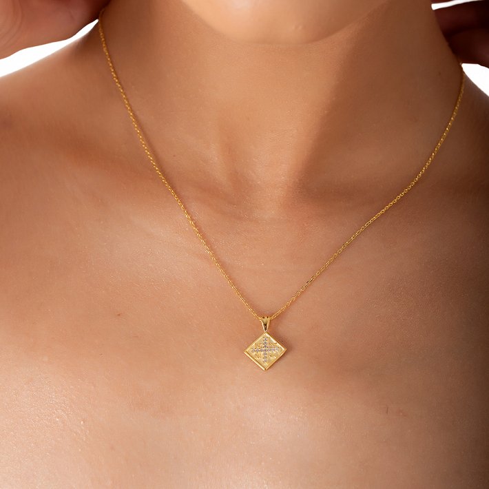 Oxzen ασημένιο κολιέ Κωνσταντινάτο με λευκά ζιργκόν