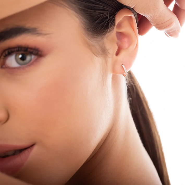 Oxzen σκουλαρίκια κρικάκια μικρά ασημένια με λευκά ζιργκόν