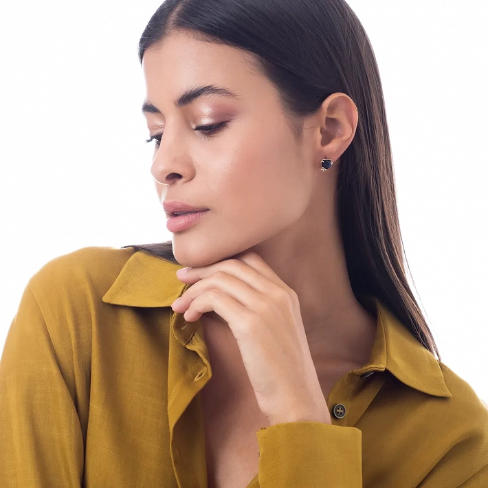 Oxzen σκουλαρίκια καρφωτά ασημένια με μπλε καρδιά