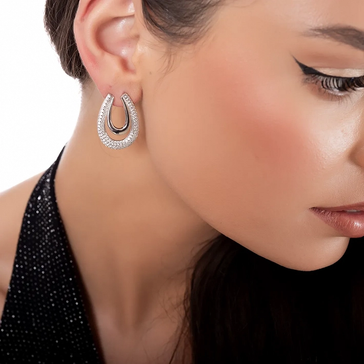 Oxzen σκουλαρίκι ασημένιο με λευκά ζιργκόν