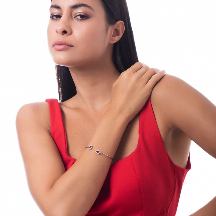 Oxzen ασημένιο βραχιόλι χειροπέδα εύκαμπτη με ζιργκόν