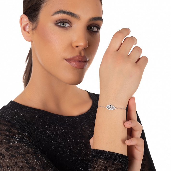Oxzen ασημένιο βραχιόλι με καρδιές ζιργκόν