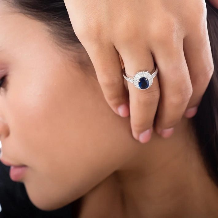 Oxzen ασημένιο δαχτυλίδι επιπλατινωμένο με οβάλ ζιργκόν