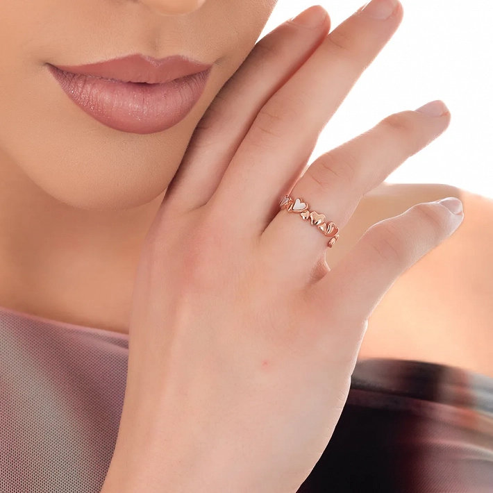 Oxzen ασημένιο δαχτυλίδι με καρδιές φίλντισι free size