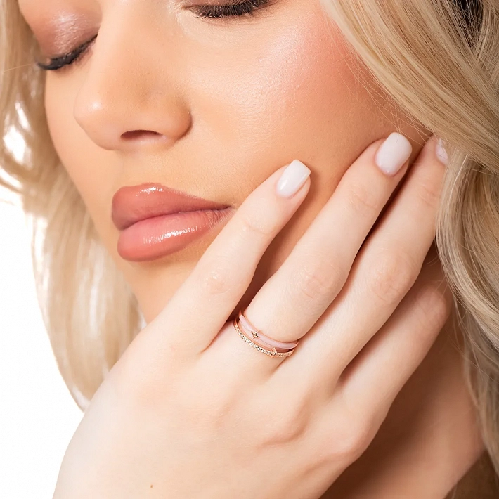 Oxzen ασημένιο δαχτυλίδι με λευκό σμάλτο free size