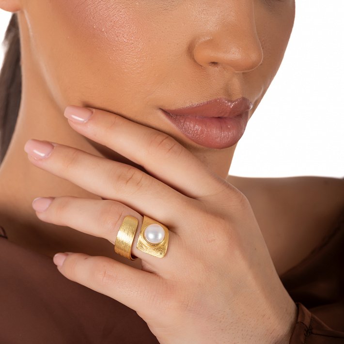 Oxzen ασημένιο δαχτυλίδι επιχρυσωμένο χειροποίητο με πέρλα free size