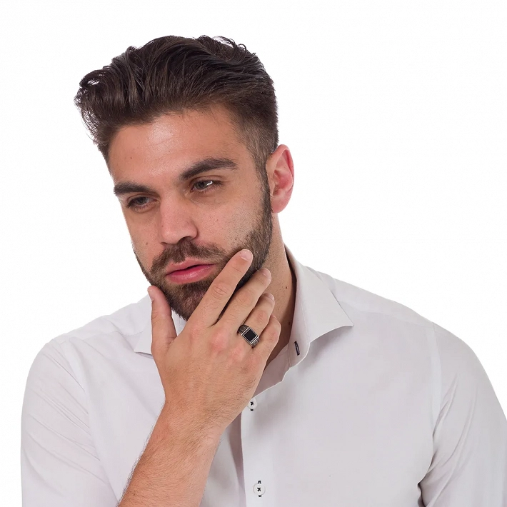 Oxzen ανδρικό δαχτυλίδι από ασήμι επιπλατινωμέμο με τετράγωνη μαύρη πέτρα αχάτη