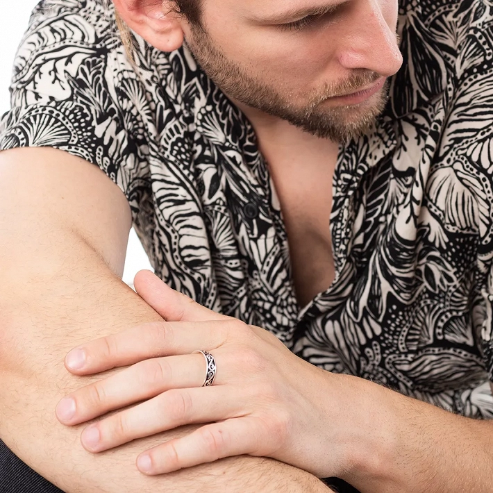 Oxzen βέρα ασημένια Unisex με σκάλισμα