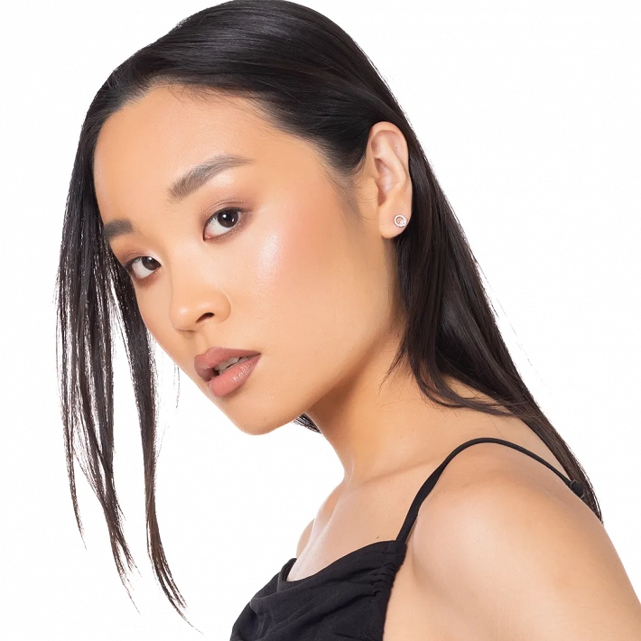 Oxzen ασημένια σκουλαρίκια καρφωτά με λευκά ζιργκόν