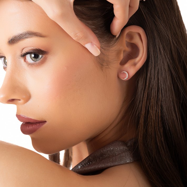 Oxzen ασημένιο σκουλαρίκι καρφωτό με γατούλες