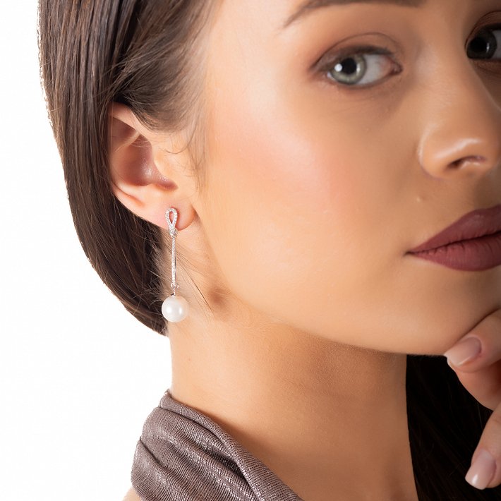 Oxzen ασημένιο σκουλαρίκι κρεμαστό με πέρλα και λευκά ζιργκόν