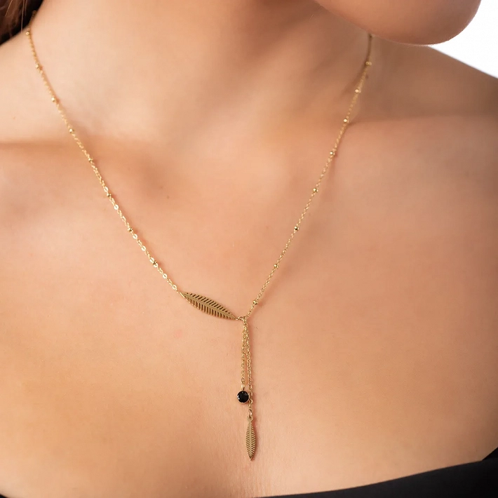 Oxzen κολιέ από ανοξείδωτο ατσάλι με ένα μαύρο ζιργκόν