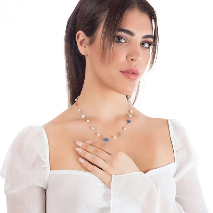 Oxzen ατσάλινο κολιέ με ακανόνιστους πολύχρωμους ημιπολύτιμους λίθους