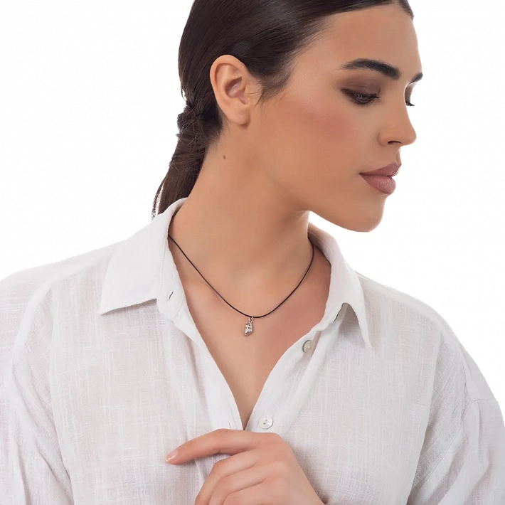 Oxzen γυναικείο κολιέ από ανοξείδωτο ατσάλι κοχύλι με δερμάτινο λουράκι