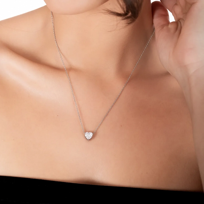 Oxzen κολιέ από ανοξείδωτο ατσάλι καρδούλα με λευκό ζιργκόν