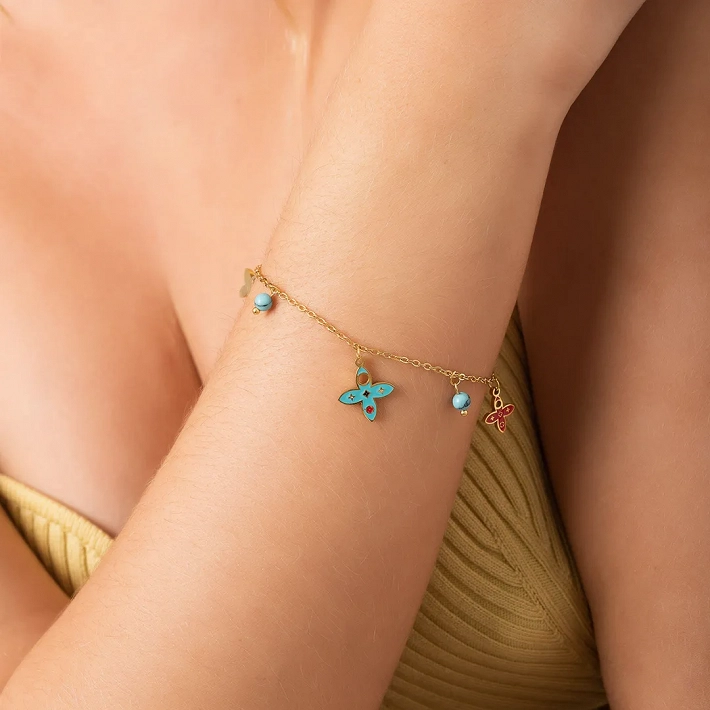 Oxzen ατσάλινο βραχιόλι επιχρυσωμένο με πολύχρωμα κρεμαστά στοιχεία