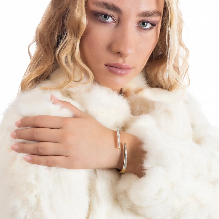 Oxzen ατσάλινο βραχιόλι σταθερό επιχρυσωμένο με λευκά κρύσταλλα