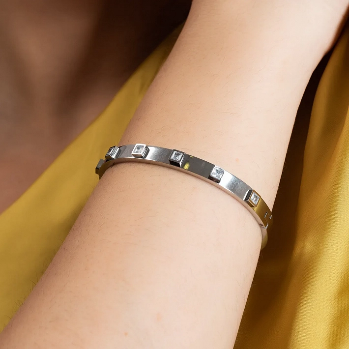 Oxzen ατσάλινο βραχιόλι σταθερό με τετράγωνα λευκά ζιργκόν