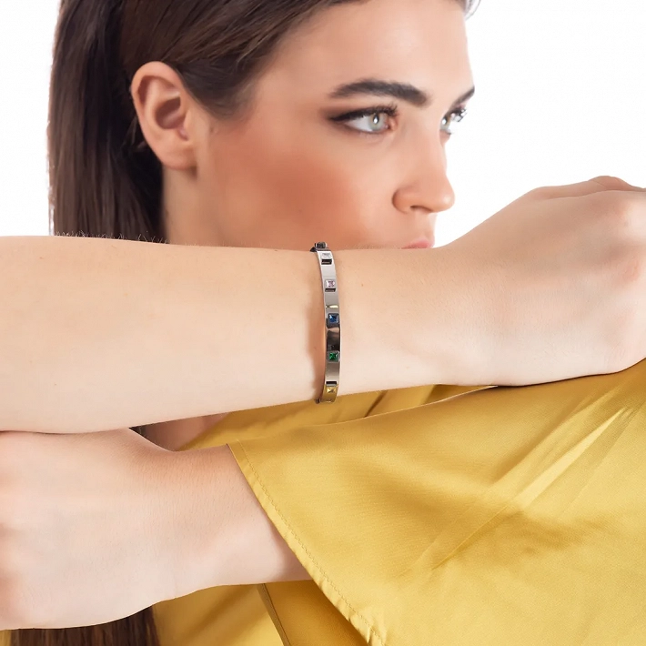 Oxzen ατσάλινο βραχιόλι σταθέρο με τετράγωνα χρωματιστά ζιργκόν