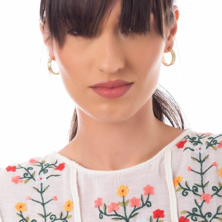 Oxzen σκουλαρίκια κρίκοι ατσάλινα 20mm με τρία λευκά ζιργκόν