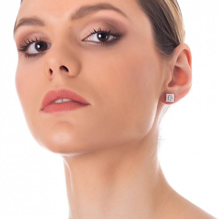 Oxzen σκουλαρίκια καρφωτά ατσάλινα κεραμικά τετράγωνα με λευκό ζιργκόν