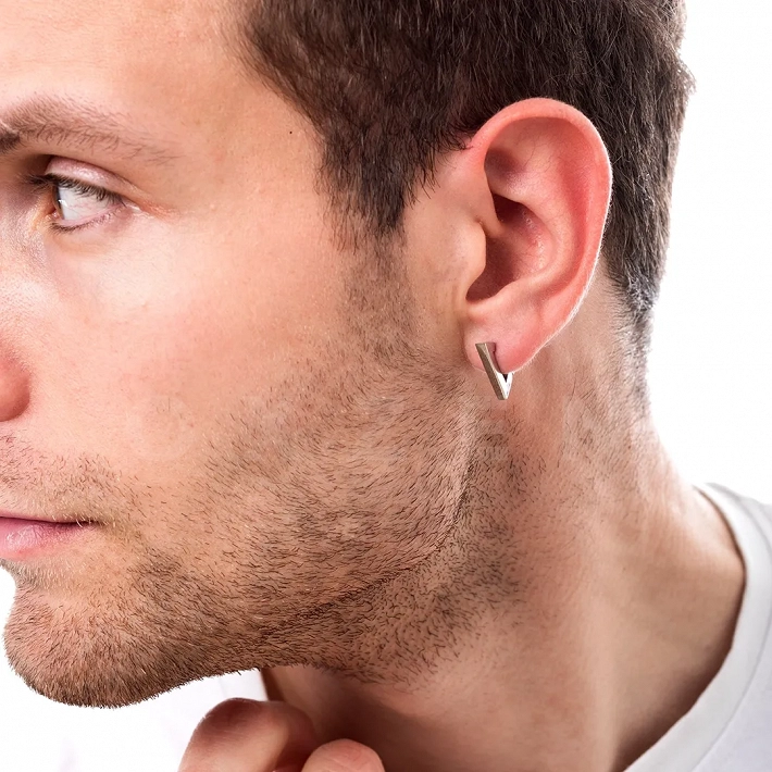 Σκουλαρίκι ανδρικό από ανοξείδωτο ατσάλι, τριγωνικός κρίκος