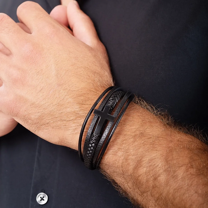 Oxzen δερμάτινο ανδρικό βραχιόλι από ανοξείδωτο ατσάλι με σταυρό