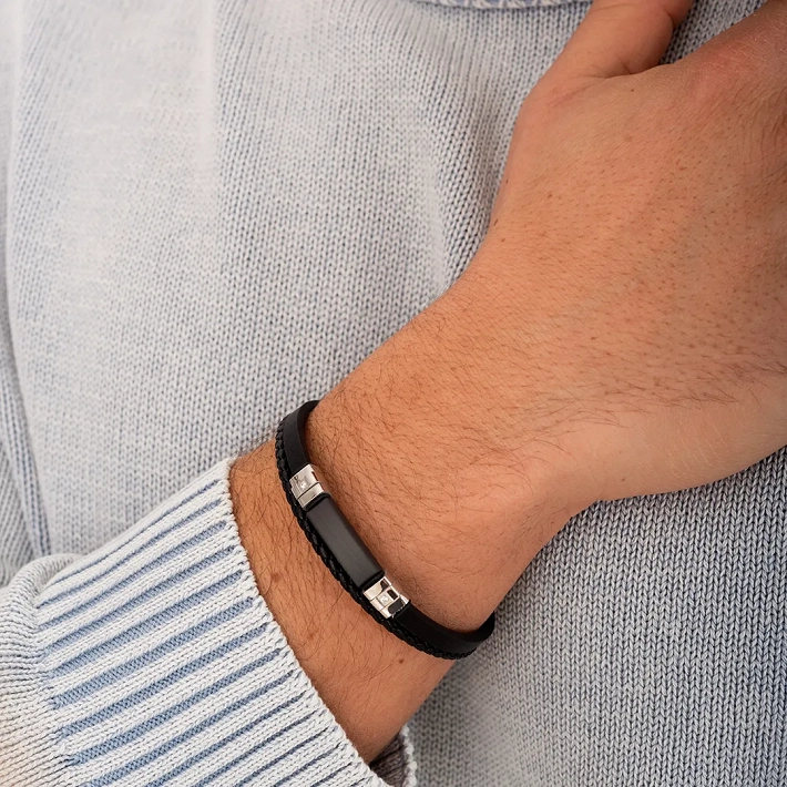 Oxzen ανδρικό βραχιόλι από ανοξείδωτο ατσάλι με δέρμα