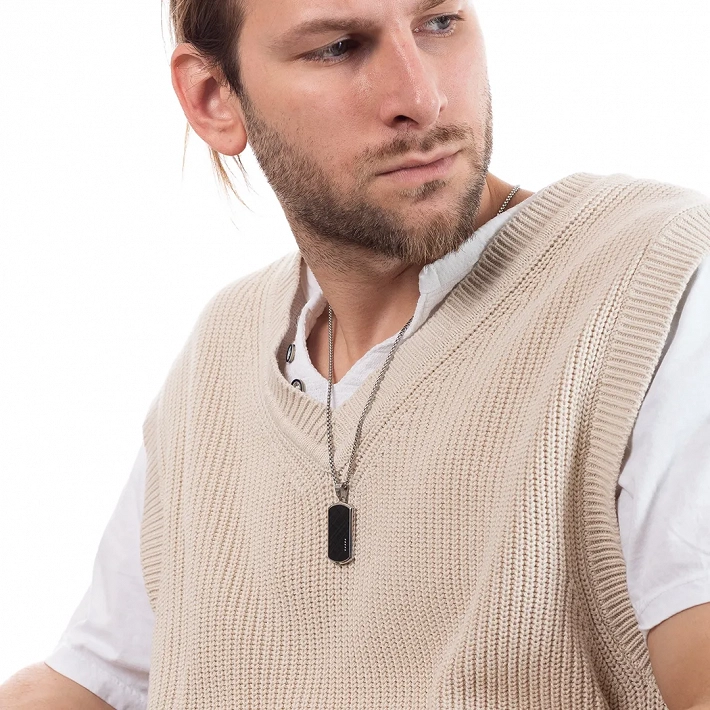 Oxzen ανδρικό κολιέ από ανοξείδωτο ατσάλι πλακέτα με λευκά ζιργκόν