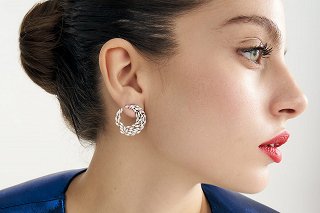 Oxzen σκουλαρίκια καρφωτά ασημένια στρογγυλά με λευκά ζιργκόν