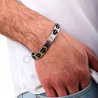 Βραχιόλι ατσάλινο ανδρικό χειροπέδα σε ασημί με μαύρο