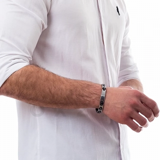Βραχιόλι ατσάλινο ανδρικό χειροπέδα σε ασημί με μαύρο