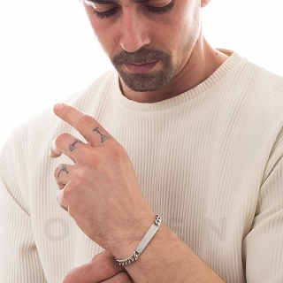 Βραχιόλι ανδρικό από ανοξείδωτο ατσάλι ταυτότητα με λευκά ζιργκόν