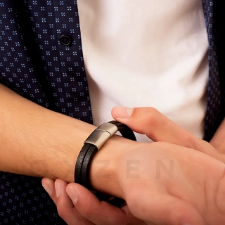 Βραχιόλι ανδρικό ατσάλινο με δέρμα τετραπλό