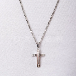 Κολιέ σταυρός ατσάλι σε ασημί