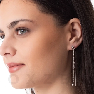 Σκουλαρίκια κρεμαστά από ανοξείδωτο ατσάλι τριπλά, με μια σειρά λευκά κρύσταλλα