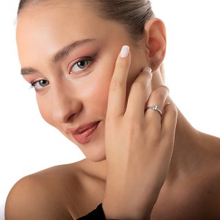 Δαχτυλίδι ατσάλινο μονόπετρο με πέτρα ζιργκόν