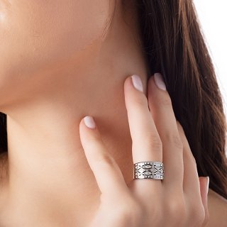 Δαχτυλίδι ατσάλινο με λευκές πέτρες ζιργκόν