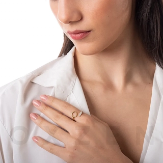 Γυναικείο δαχτυλίδι από ανοξείδωτο ατσάλι, με λευκά κρύσταλλα