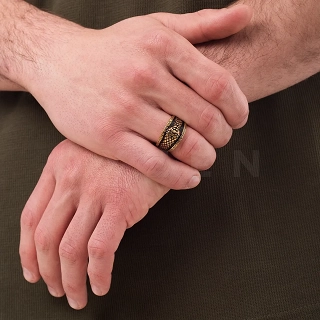 Δαχτυλίδι ανδρικό από ανοξείδωτο ατσάλι επιχρυσωμένο φίδι με κόκκινα μάτια