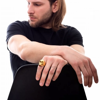 Δαχτυλίδι ανδρικό από ανοξείδωτο ατσάλι, νεκροκεφαλή επιχρυσωμένη