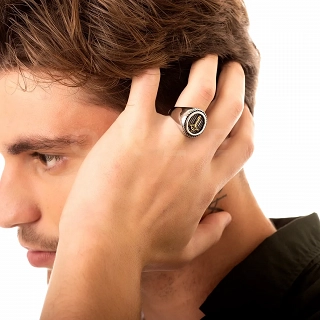 Δαχτυλίδι ανδρικό από ανοξείδωτο ατσάλι, ασημόχρυσο με τον εσταυρωμένο