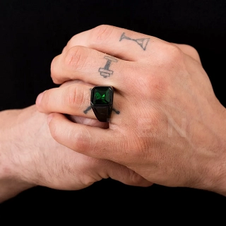Δαχτυλίδι ατσάλινο ανδρικό μαύρο με πράσινη πέτρα