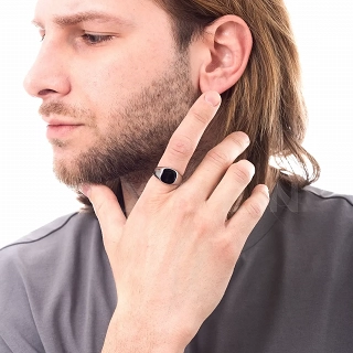 Δαχτυλίδι ατσάλινο ανδρικό με μαύρη πέτρα