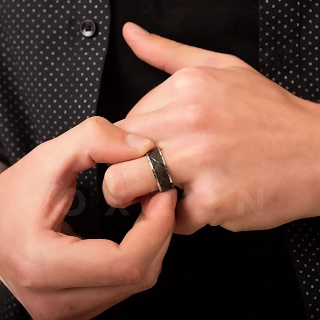 Δαχτυλίδι βέρα ανδρική από ανοξείδωτο ατσάλι, διαμανταρισμέμη