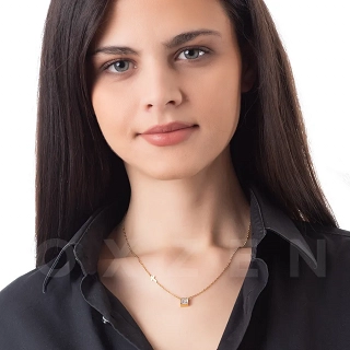 Κολιέ από ανοξείδωτο ατσάλι με σταυρό και τετράγωνη πέτρα ζιργκόν