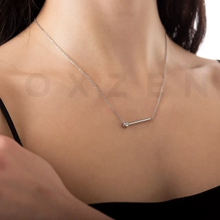 Κολιέ από ανοξείδωτο ατσάλι, μπάρα με ένα λευκό ζιργκόν